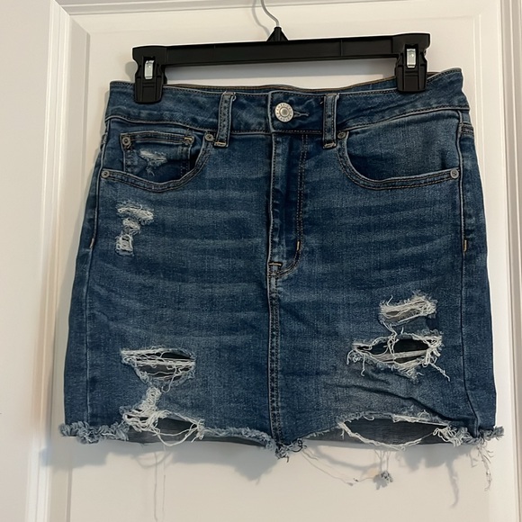 American Eagle Outfitters Dresses & Skirts - American Eagle Distressed Denim Mini Skirt 💙